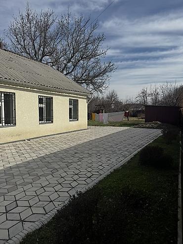 Продажа коттеджей и домов: Продается частный дом с благоустроенной территорией. Основные — 2