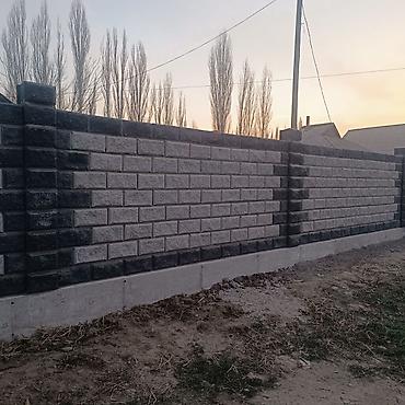 Другие строительные блоки: Декоративные бетонные блоки «скала» для заборов и подпорных стен. - — 10