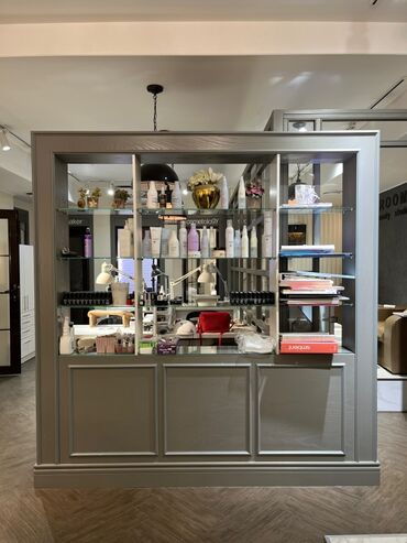 Мойки и раковины: Продается!!!! Распродают Салон по стоимости )можете звонить или писать — 14