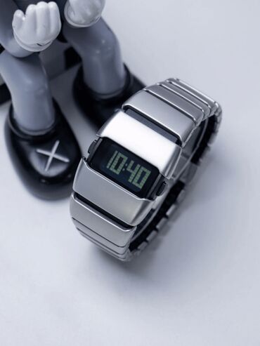 Наручные часы: Продаю стильные брендовые часы. Доступно в наличии и на заказ