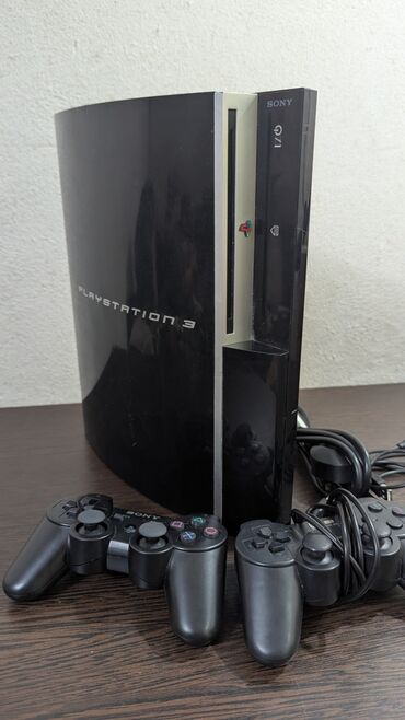 PS3 (Sony PlayStation 3): Playstation 3 Fat (на запчасти или под востановление) Включается и