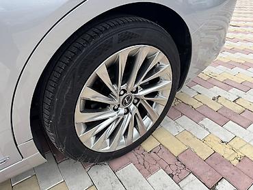 Lexus: Lexus ES: 2020 г., 2.5 л, Типтроник, Гибрид, Седан — 7