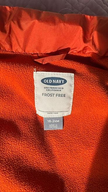 теплый жилет: Детский б/у утеплённый жилет Old Navy Frost Free - Размер: 18–24 — 4