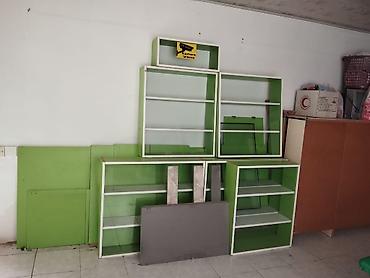 vitrin polka type 1: Yaşıl-ağ rəngdə vitrin/qabyığma üçün modul rəf dəsti - Material — 1
