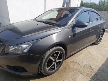 шефралет нива: Chevrolet Cruze: 2011 г., 1.8 л, Автомат, Бензин, Седан