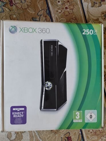 Xbox 360 & Xbox: Xbox 360 freestyle 3 250 GB,прошитая записано 30 игр, в комплекте все