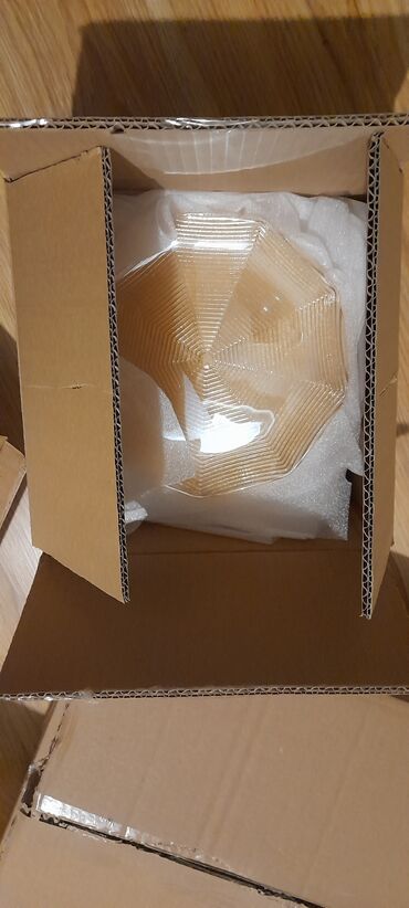 Tort və şiriniyyat qabları: Tort və şiriniyyat qabı, rəng - Sarı, Şüşə, Türkiyə — 5