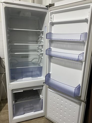 кухонные: Холодильник Beko, Б/у, Двухкамерный, 60 * 160 * 60