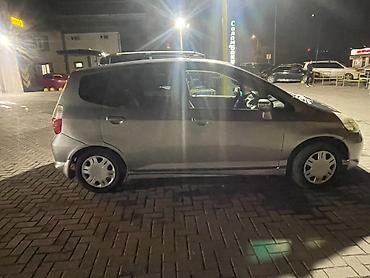 Honda: Honda Fit: 2004 г., 1.3 л, Вариатор, Бензин, Хэтчбэк — 8