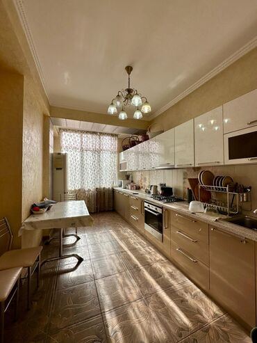 Продажа квартир: 3 комнаты, 105 м², Элитка, 4 этаж, Евроремонт