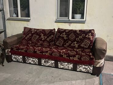 уличная мебель: Прямой диван, цвет - Коричневый, Б/у