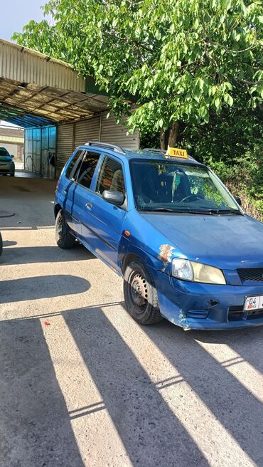 купить мазду в бишкеке: Mazda Demio: 2002 г., 1.5 л, Механика, Бензин, Седан