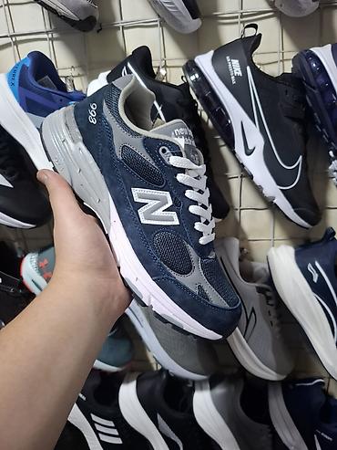 кросовки new balance: Кроссовки New Balance Модели: - 993: темно‑синий/серый, фирменная — 1