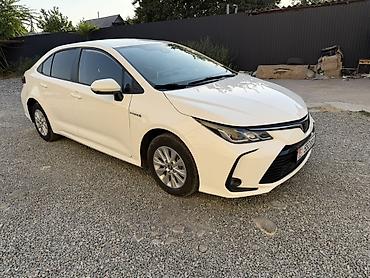 жугули 01: Toyota Corolla: 2019 г., 1.8 л, Автомат, Гибрид, Седан — 2