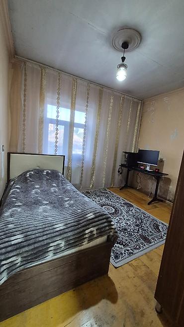 heyet evler: Hövsan qəs. 5 otaqlı, 87 kv. m, Kredit yoxdur, Orta təmir — 5