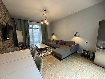 studio menziller: İcarəyə verilir 2 otaqlı yeni tikili 68 m², 8 Noyabr m. Kateqoriya — 6