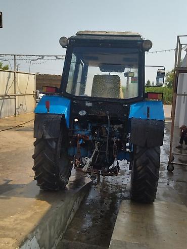 tractor belarus 1221: Belarus MTZ tipli təkərli traktor - Rəng: mavi - Kabinli, tam qapalı — 5