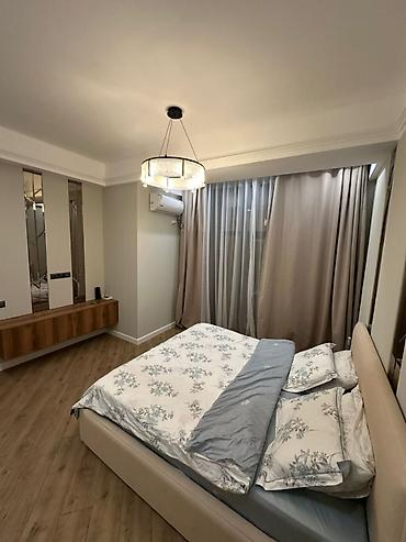 Продажа коттеджей и домов: Продается дом 2- х этажный Киргизия 1 Площадь дома 380 м2 Комнат 6 — 9