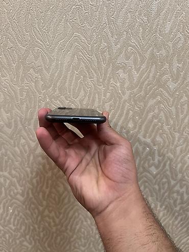 a13 ekran: IPhone 11, 128 GB, Qara, Simsiz şarj — 5