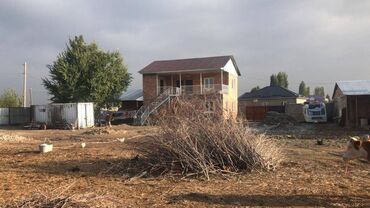 дом восточный автовокзал: Сдаю дом. 2-х комнатная в село Ак-жол (Раздольное). комната пустая