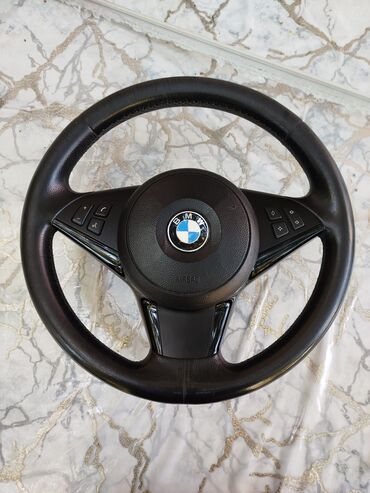 b örtük var: BMW E60 M5 Rul - Sukan

Ayri M Rulda Var 

Airbagsiz 130 AZN