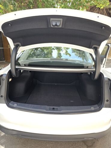 Nəqliyyat vasitəsinin icarəsi: Günlük, Depozitlə — 8