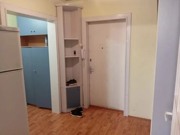 Uzunmüddətli kirayə mənzillər: Salam. Ev uzunmüddətli verilir. Qara Qarayev metrosunun duz çıxışında — 12