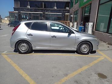 audi kupe: Hyundai i30 hatchback - Kuzov: 5 qapılı hatchback, gümüşü rəng - — 10