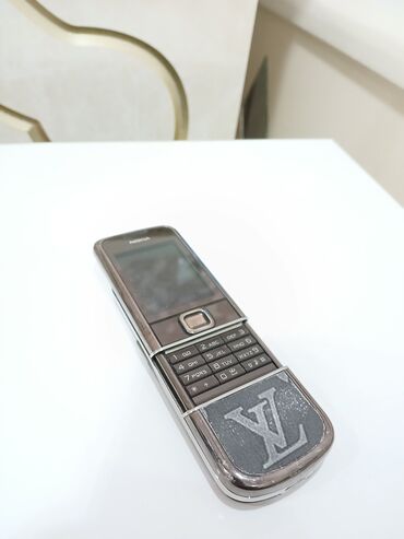 телефон самсунг с21: Nokia 8000 4G, Б/у