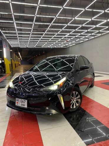 Toyota: Toyota Prius: 2021 г., 1.8 л, Вариатор, Гибрид, Хэтчбэк