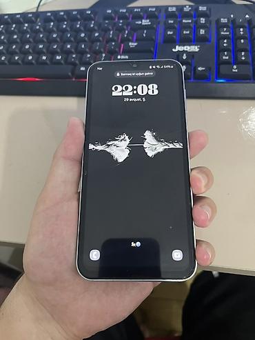 16 gb ram telefonlar: Samsung Galaxy A24 4G, 128 GB, rəng - Gümüşü, Barmaq izi — 3