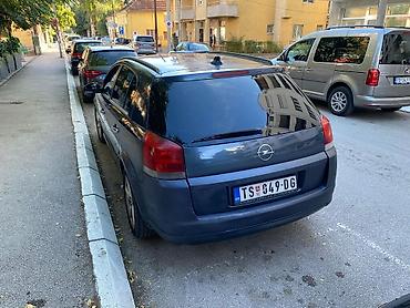 Used Cars: Opel Signumn, tamno siva metalik, 5 vrata. Glavne karakteristike: - — 2