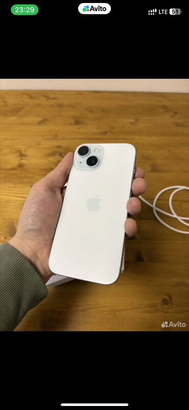 Другие мобильные телефоны: IPhone 15 256 гигабайт без сколов и царапин в отличном состоянии с АКБ