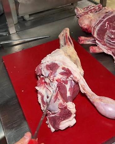 can eti: Halal kesim unvanlara catdirilma var sumuksuz dana eti 20 kiloqramdan — 2