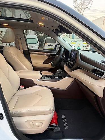 Toyota: Toyota Highlander: 2020 г., 2.5 л, Вариатор, Гибрид, Кроссовер — 5