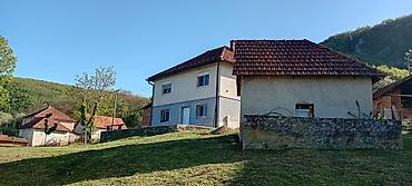 prodaja kuca vrbas: Kuća sa imanjem i pomoćnim objektima – grejanje na drva dva nivoa - — 4