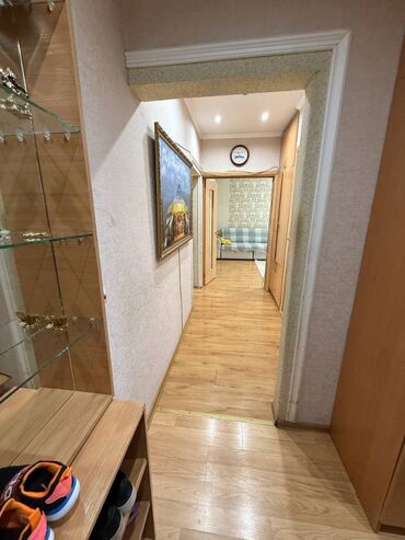 снять квартиру без риэлтора: 3 комнаты, 82 м², 106 серия, 3 этаж, Евроремонт