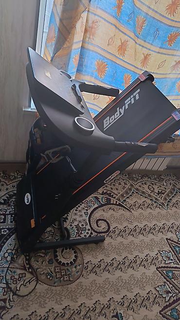 turnik ev ucun type 1: BodyFit qaçış trenajorusu Ev istifadəsi üçün rahat kardio məşq — 2