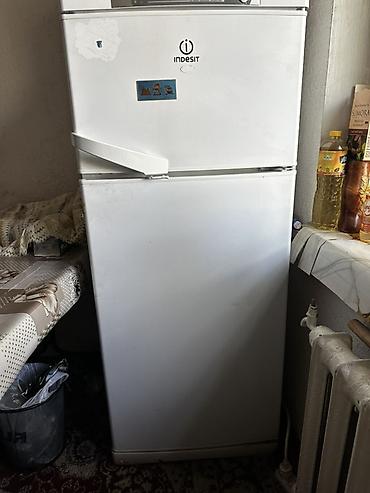 морозильник indesit: Холодильник Indesit, классический двухкамерный с верхней морозильной — 4