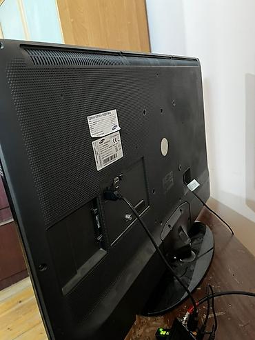 smart tv ram: Samsung LED televizor, model UE40EH5300W. Xüsusiyyətlər: - Ekran: 40 — 3