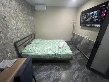 ищу времянку в районе ак босого: Студия, Душ кабинасы, Жаздык, жууркан-төшөк каптары, Кондиционер