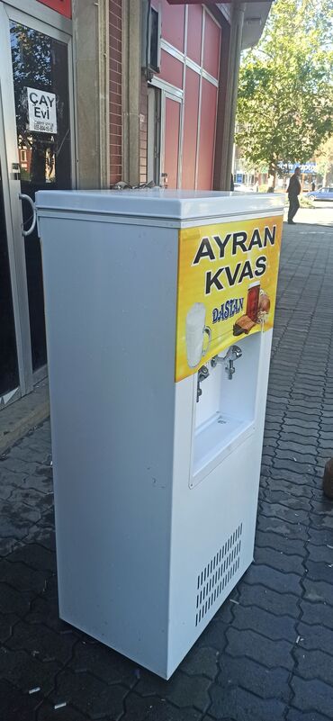 permanent aparati qiymeti: Ayran və kvas. Seri̇n sular sati̇şi̇ ücün i̇deal soyuducu . 1600 azne