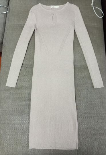 европейская детская одежда: Xanım üçün bej rəngli, zərli sapla toxunma, dar bədən, uzunluğu dizdən