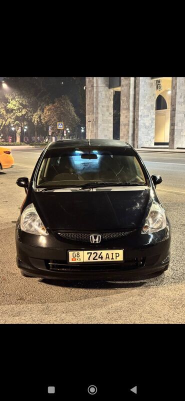 надпись полюби свою судьбу: Honda Fit: 2003 г., 1.3 л, Вариатор, Бензин, Хэтчбэк