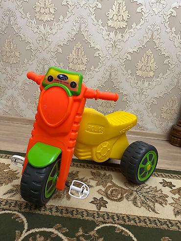 marvel oyuncaq: Uşaq üçün plastik üçtəkərli velosiped/motosiklet oyuncağı. - Rənglər — 1