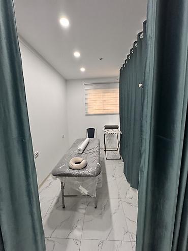 Продажа салонов красоты и кабинетов: Маникюрный салон 70 м², 3 комнаты, С ремонтом, С оборудованием, Многоэтажное жилое здание, 1 линия — 8