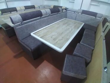 Кухонные мягкие уголки: Уголок кухонный, 2.5х1.5, 190х90, 5 пуфик, доставка есть, рассрочки — 10