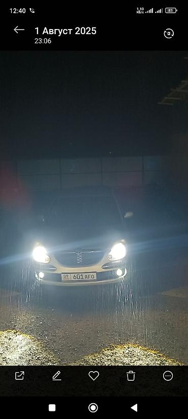 Toyota: Toyota Дуэт: 2002 г., 1.3 л, Механика, Бензин, Хэтчбэк — 3