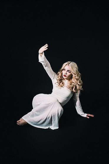 Другие услуги: Фотосессия в городе Бишкек. 1 час - 3000 с. Вы получите от 20 до 40 — 15