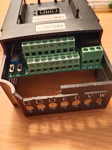 viler goblen: Frekventni regulator ACD100-2S1.5B, nazivna snaga 1,5 kW, napajanje — 5